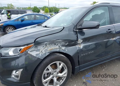 2020 Chevrolet Equinox Awd Lt 2.0L Turbo z USA, uszkodzony, nr VIN 3GNAXVEX8LS513889